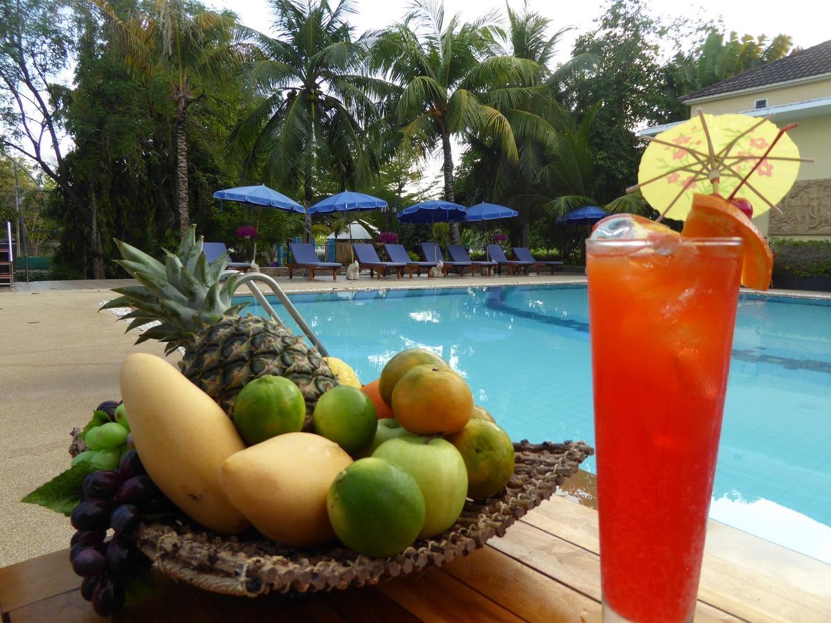 The Oriental Tropical Beach At Vip Resort Ban Phe Esterno foto